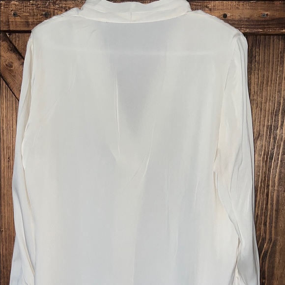 Elie Tahari Cream V-Neck Blouse - Picture 5 of 5